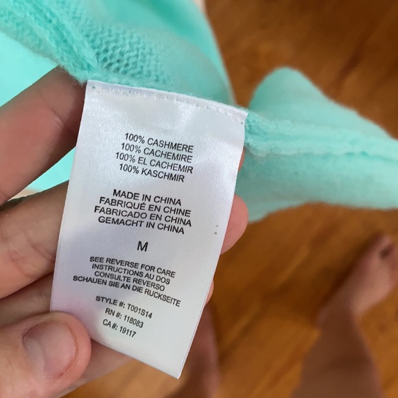 Sara Campbell 100% Cashmere Icy Billie Sweater - Picture 3 of 3